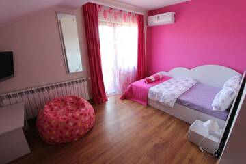 Фото номера Двухместный номер с 1 кроватью Гостевой дом Guest House Arima г. Sushina 3